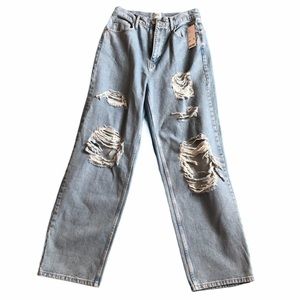 NEW! Urban Outfitters BDG Ripped Mom Jeans
